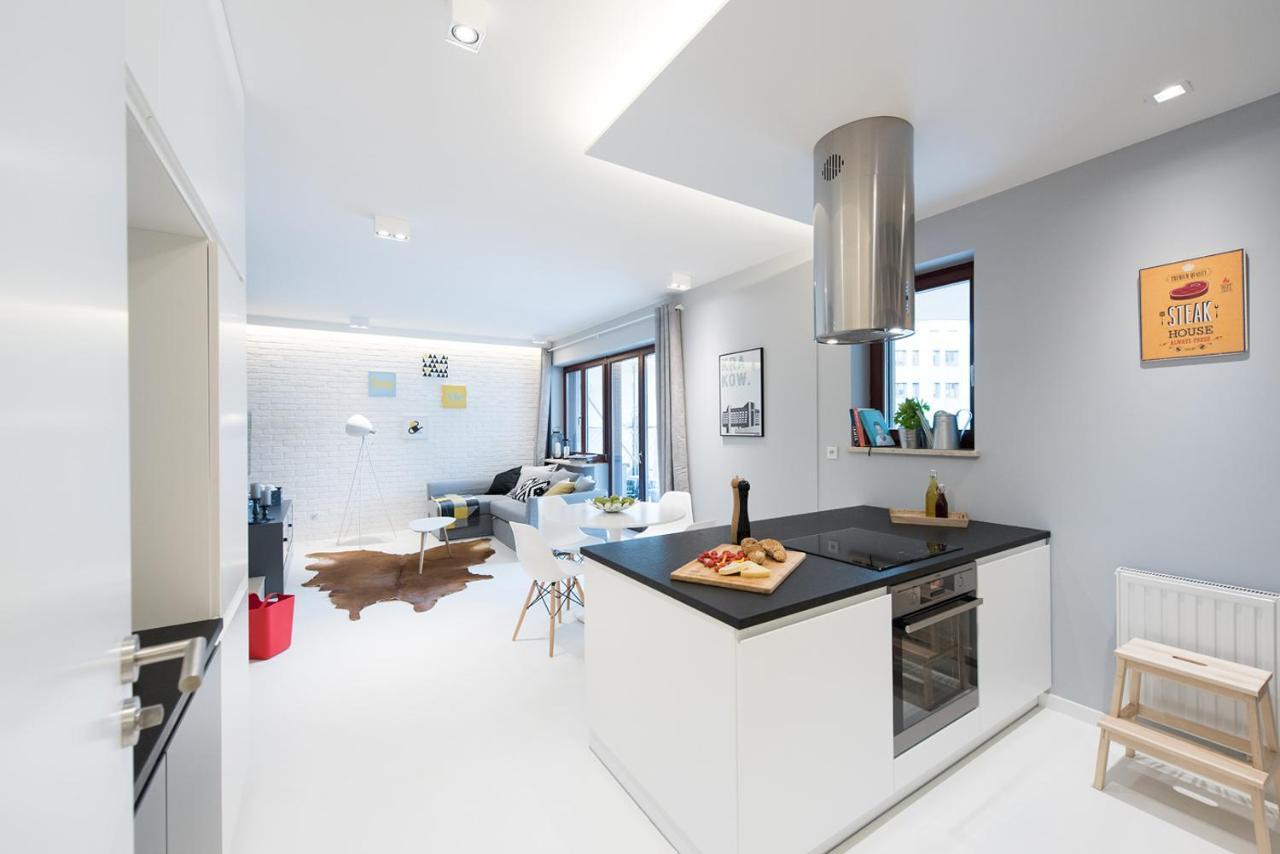 Premium Apartment For Old Town & Jewish Quarter - Balcony Plus Pool Onsite Cracovia Esterno foto