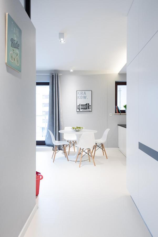 Premium Apartment For Old Town & Jewish Quarter - Balcony Plus Pool Onsite Cracovia Esterno foto