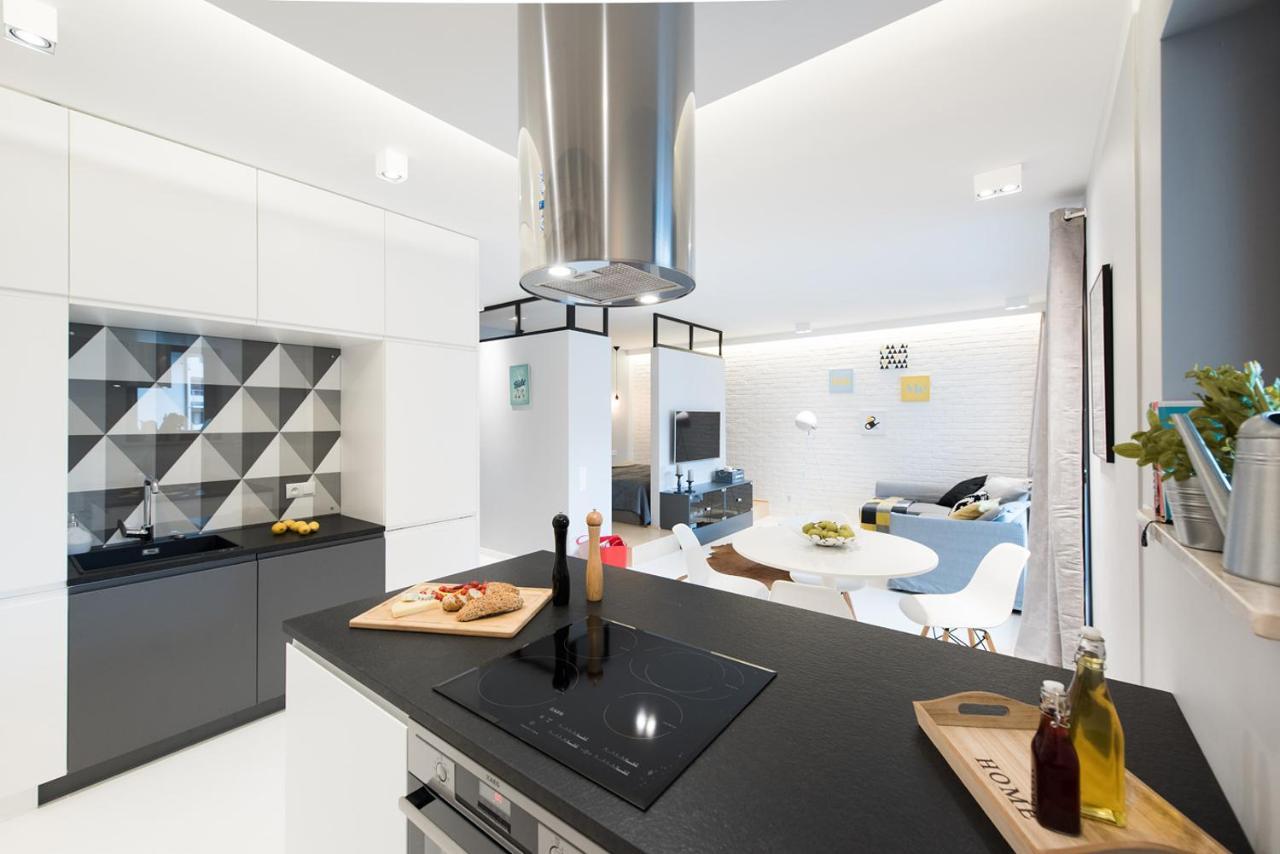 Premium Apartment For Old Town & Jewish Quarter - Balcony Plus Pool Onsite Cracovia Esterno foto