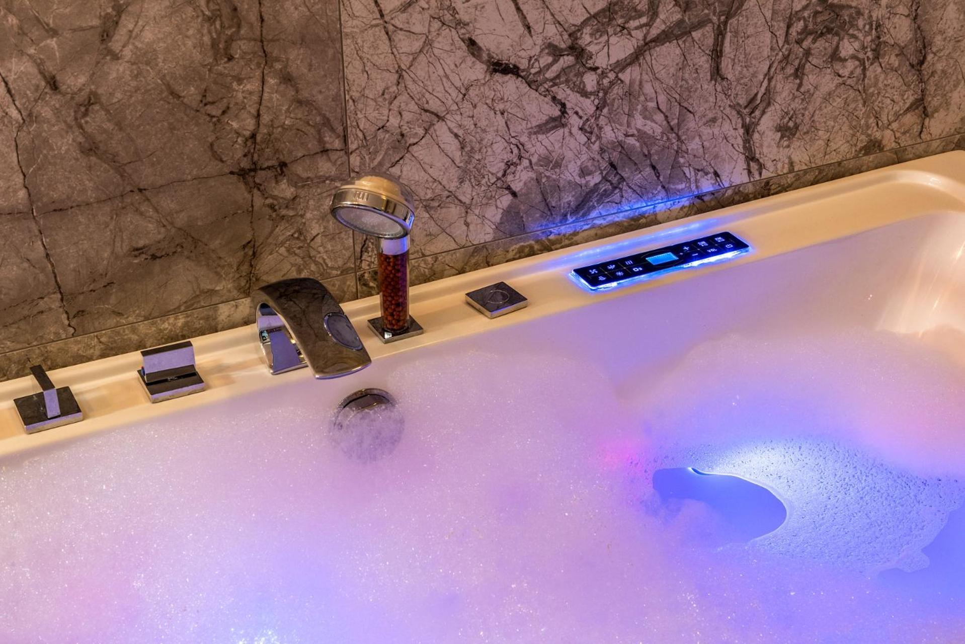Premium Apartment For Old Town & Jewish Quarter - Balcony Plus Pool Onsite Cracovia Esterno foto